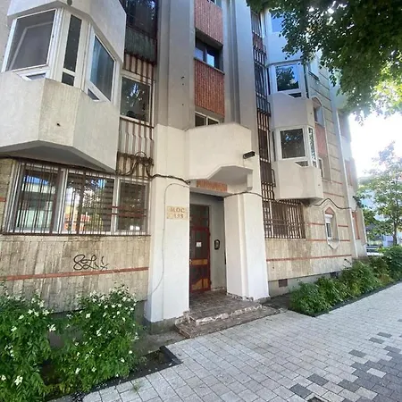 Albert 8 Apartment *